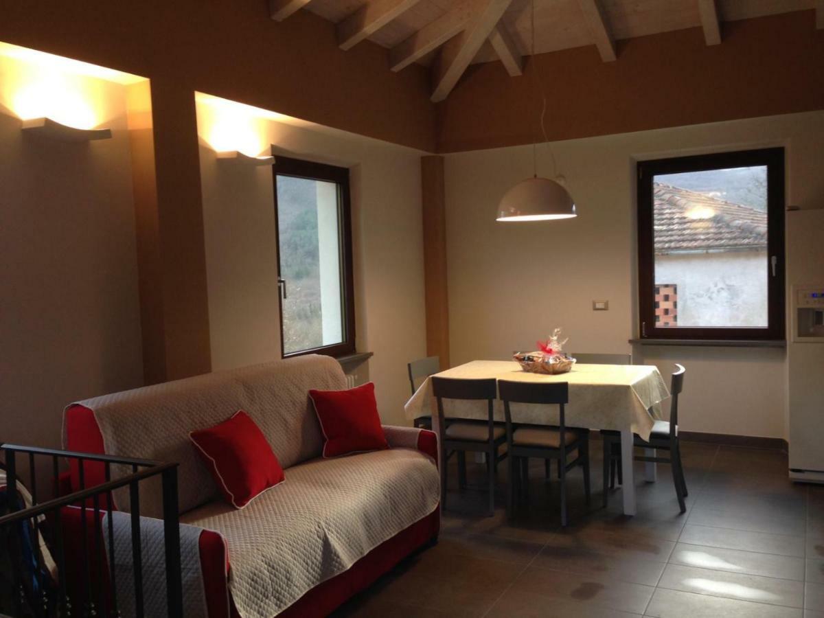Le Pianelle Villa วาเรเซลิกูเร ภายนอก รูปภาพ